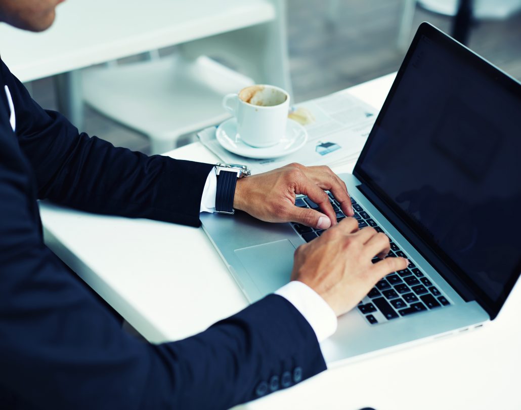 How does hybrid mail work