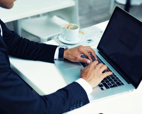 How does hybrid mail work